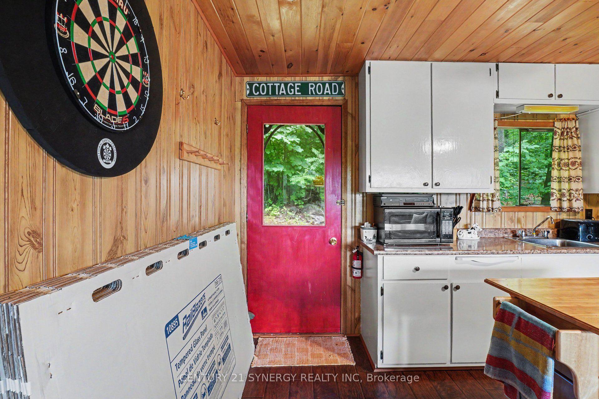 Photo 7 of 1362 Mosque Lake Lane, Frontenac, Frontenac North — HOMEH