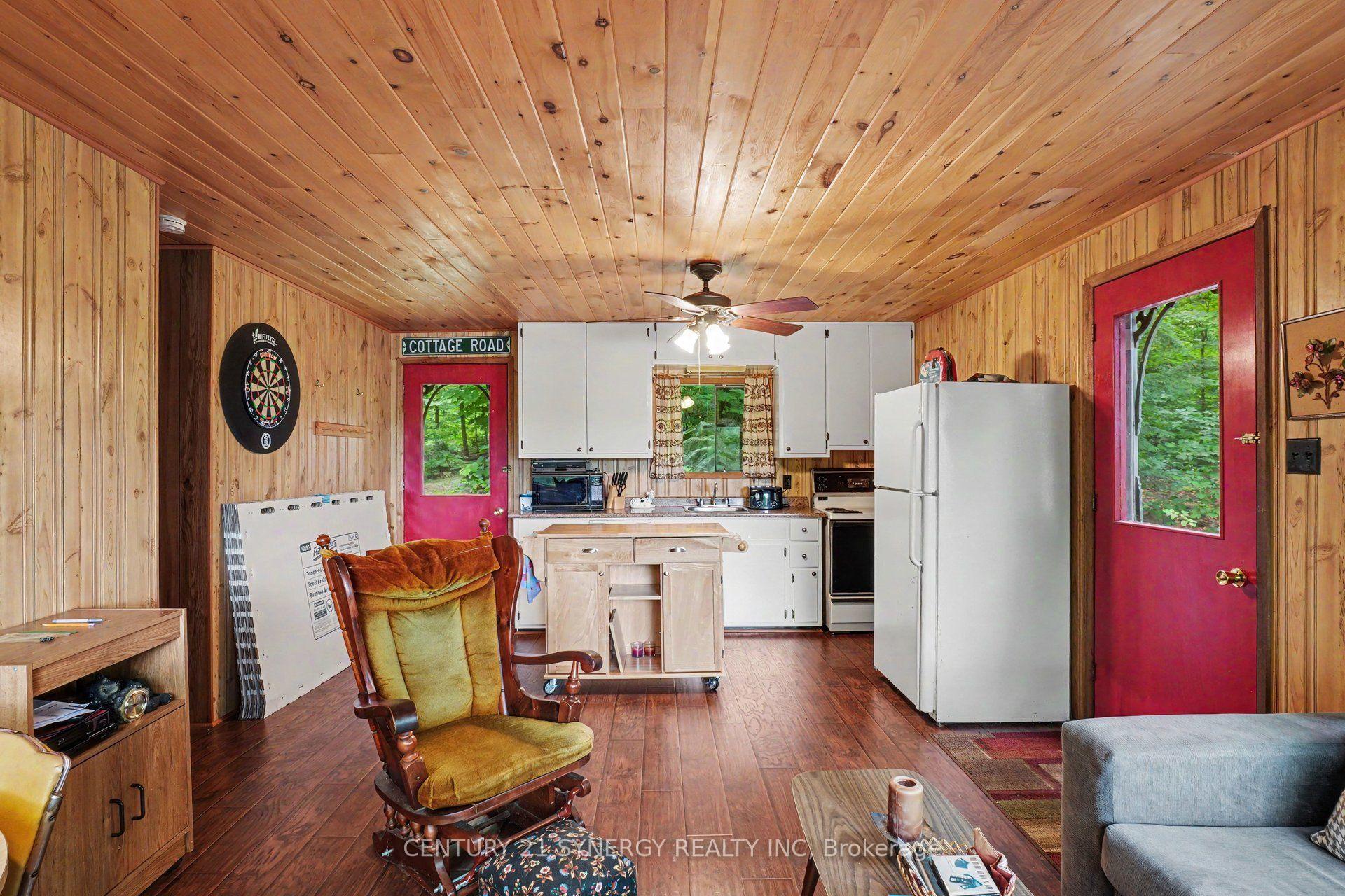Photo 8 of 1362 Mosque Lake Lane, Frontenac, Frontenac North — HOMEH