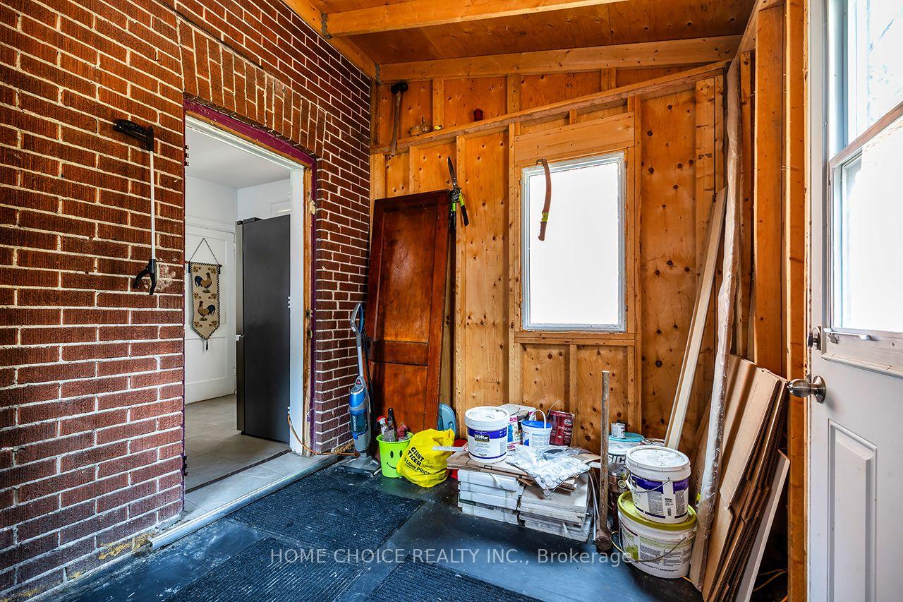 Photo 7 of 39 Burk Street, Oshawa, Vanier — HOMEH