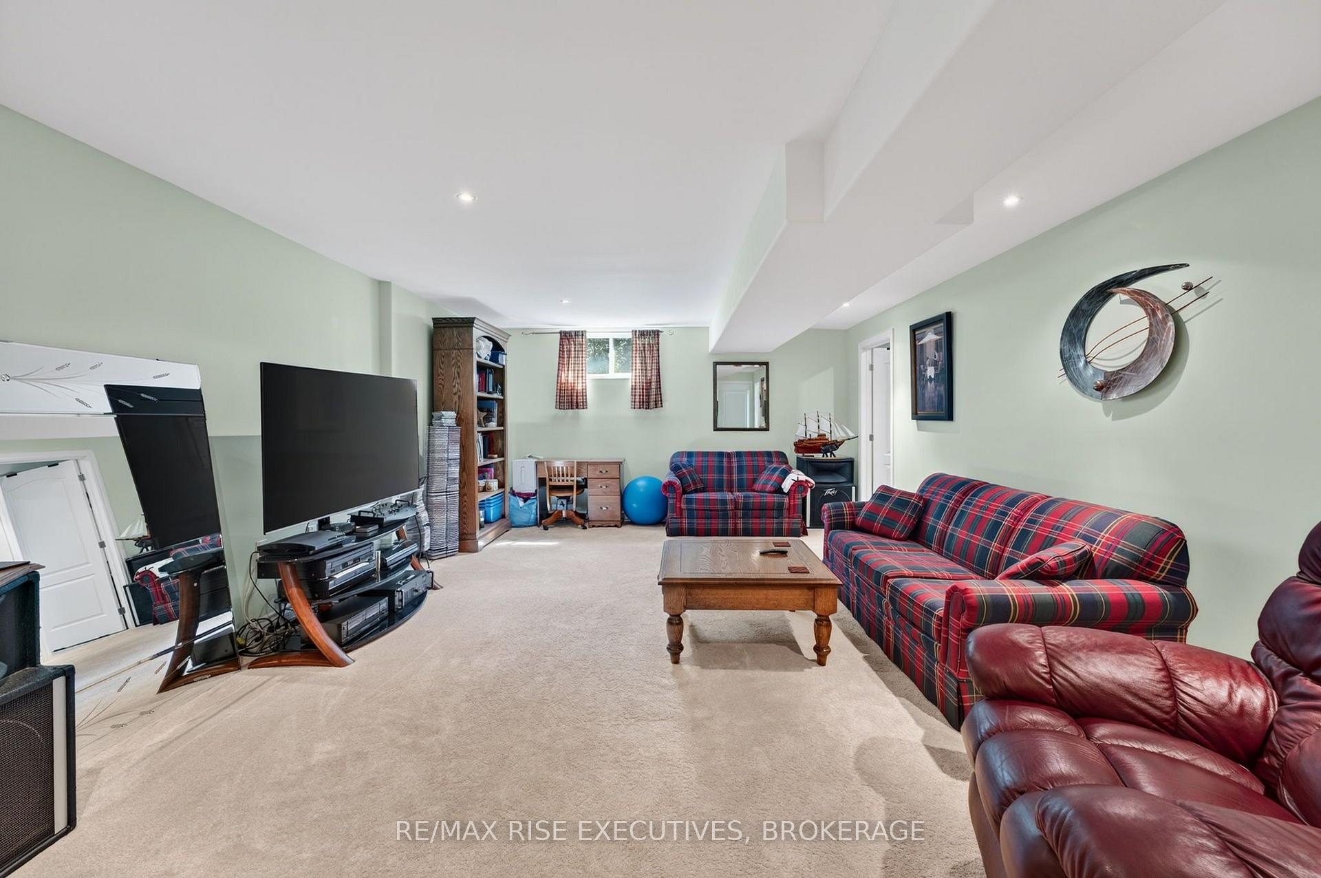 Photo 25 of 113 Ellesmeer Avenue, Kingston, City Northwest — HOMEH