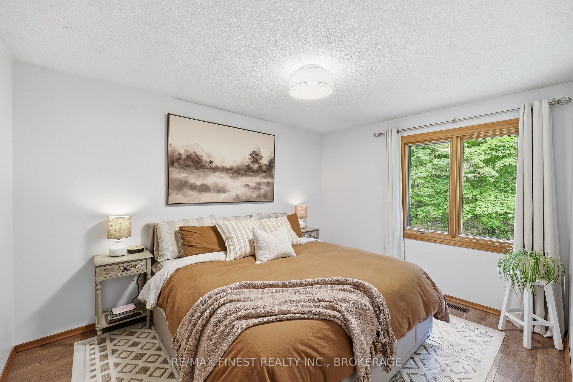 Photo 11 of 1465 Middle Road, Kingston, Kingston East (Incl CFB Kingston) — HOMEH