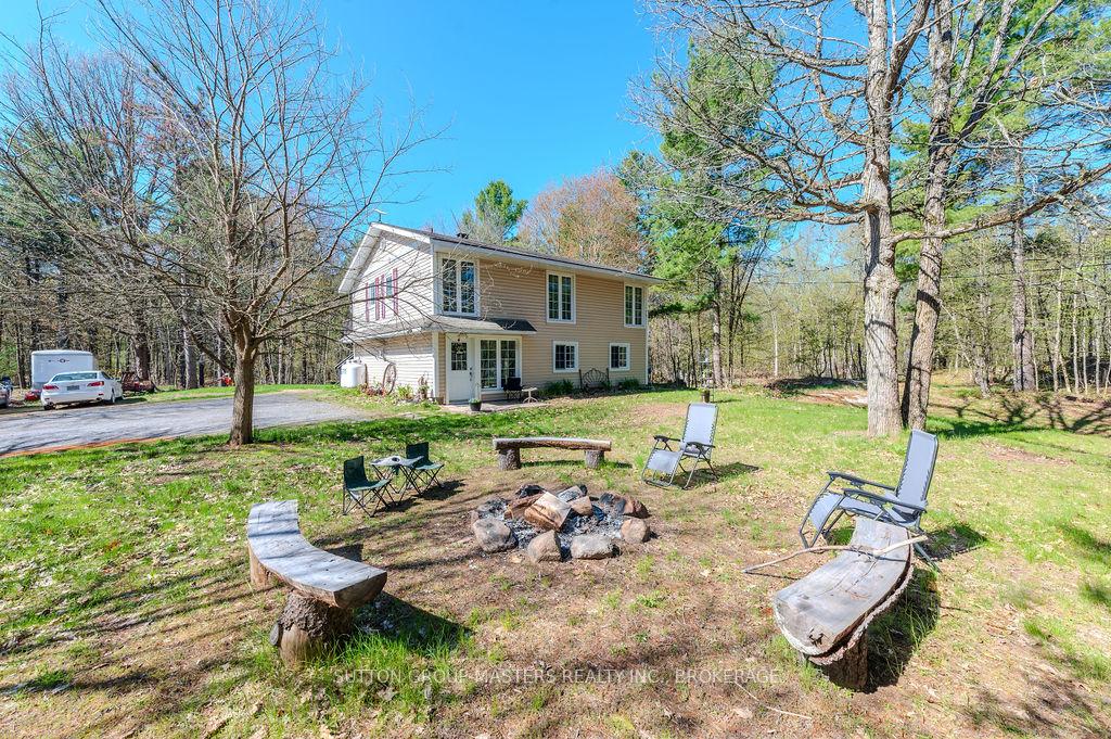 Photo 2 of 1839 Oak Flats Road, Frontenac, Frontenac Centre — HOMEH