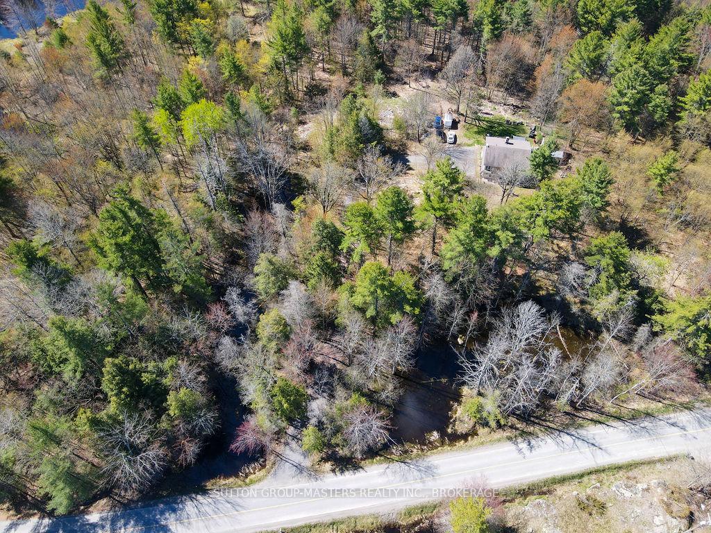 Photo 8 of 1839 Oak Flats Road, Frontenac, Frontenac Centre — HOMEH
