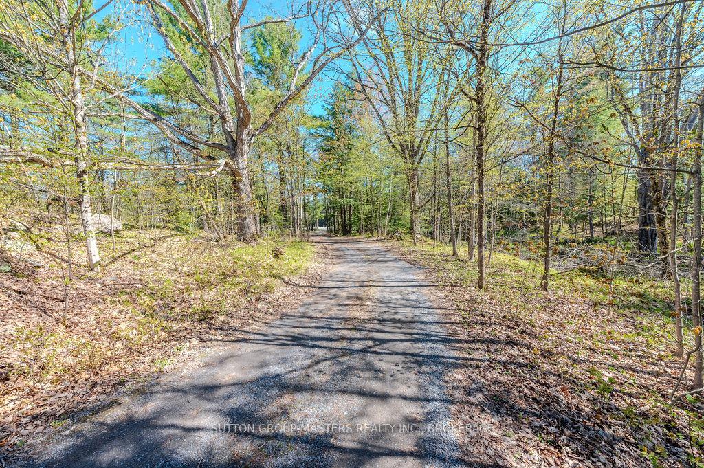 Photo 9 of 1839 Oak Flats Road, Frontenac, Frontenac Centre — HOMEH