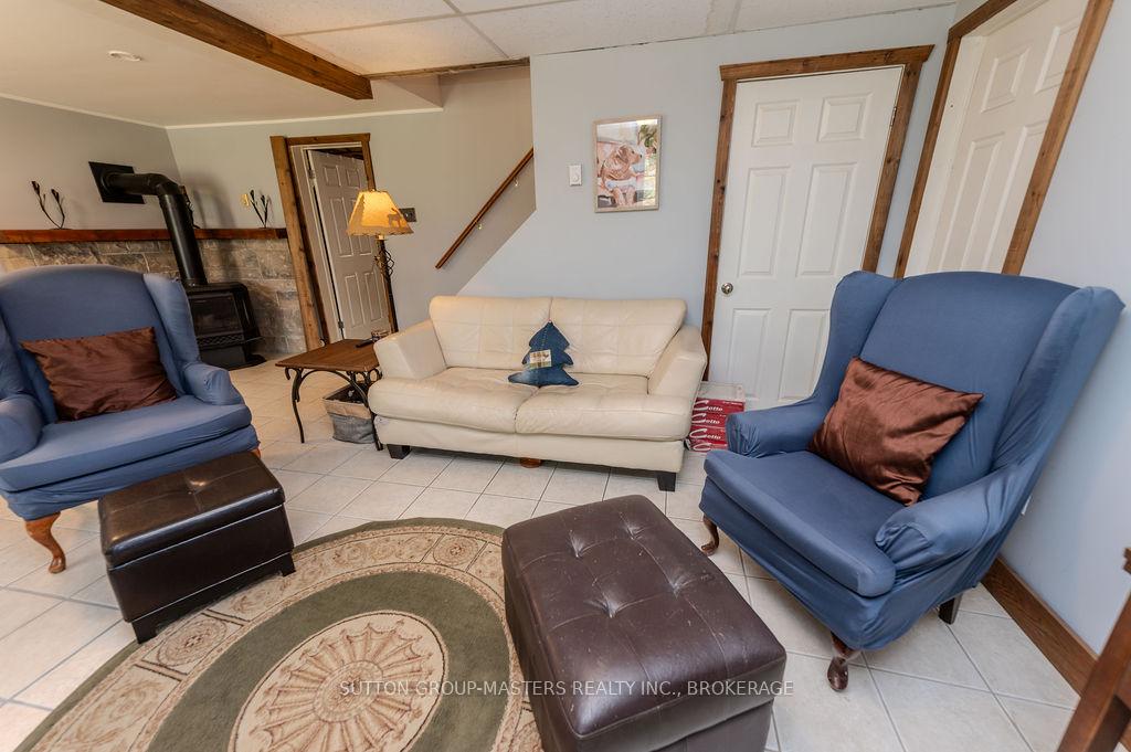 Photo 13 of 1839 Oak Flats Road, Frontenac, Frontenac Centre — HOMEH