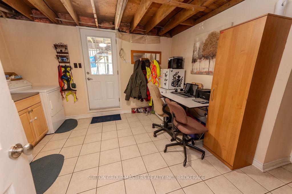 Photo 16 of 1839 Oak Flats Road, Frontenac, Frontenac Centre — HOMEH