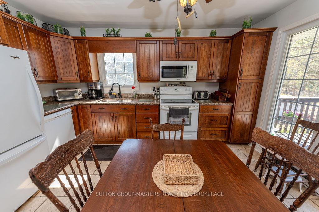 Photo 25 of 1839 Oak Flats Road, Frontenac, Frontenac Centre — HOMEH