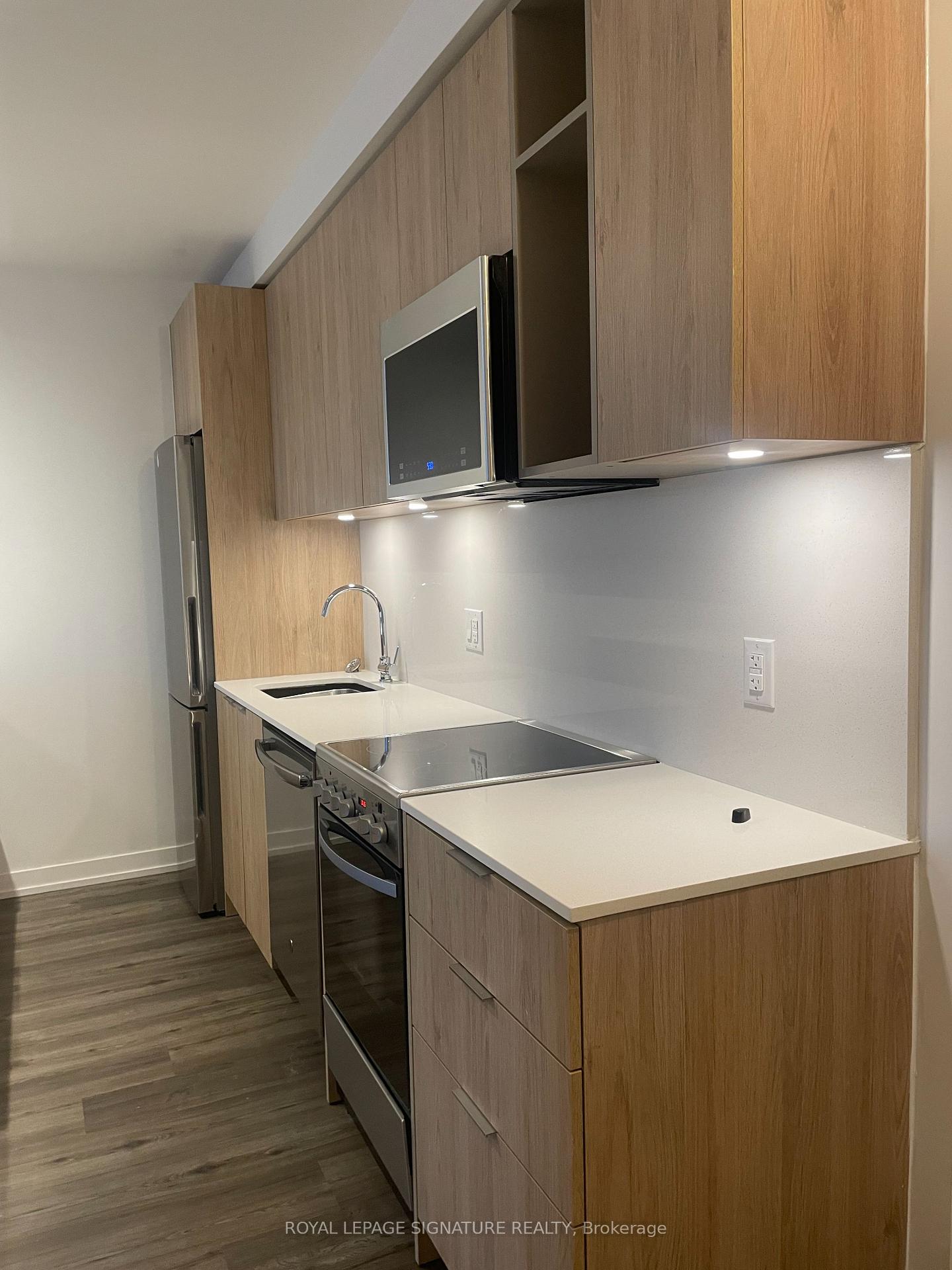 Photo 3 of Unit 412, 25 Nicholas Avenue, Toronto, Regent Park — HOMEH