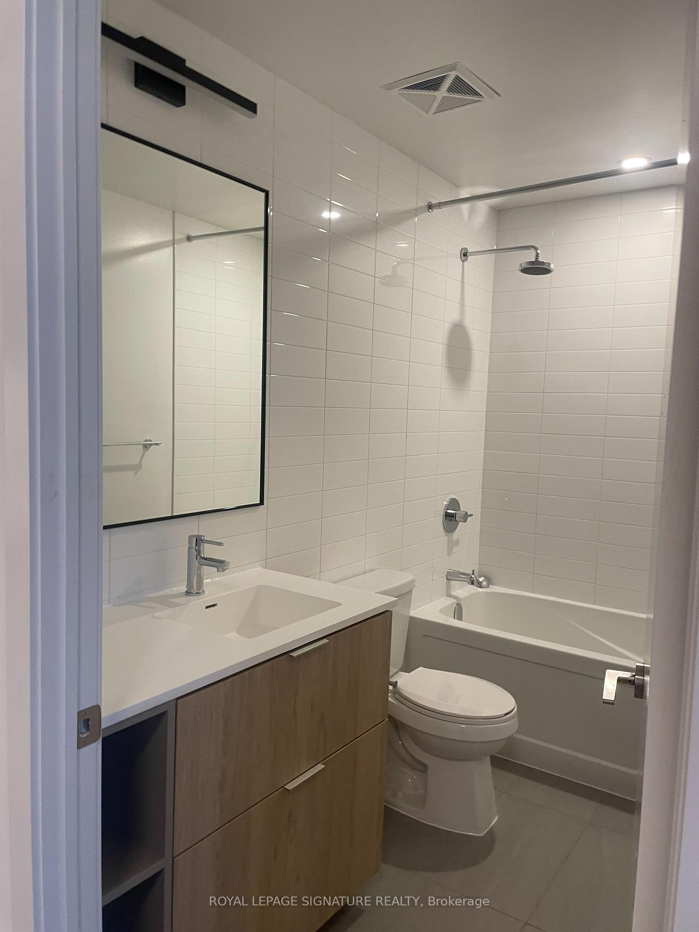 Photo 5 of Unit 412, 25 Nicholas Avenue, Toronto, Regent Park — HOMEH