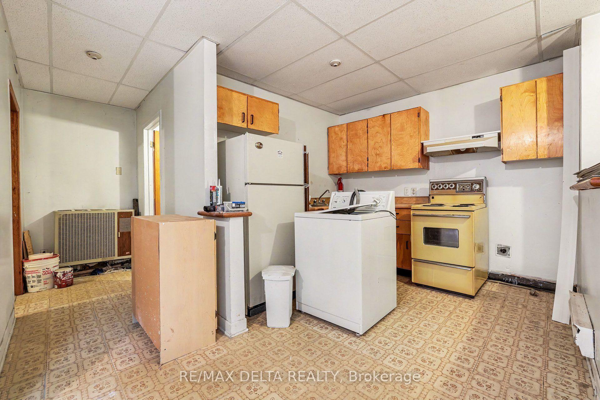 Photo 25 of 831 Montreal Road, Ottawa, CFB Rockcliffe and Area — HOMEH