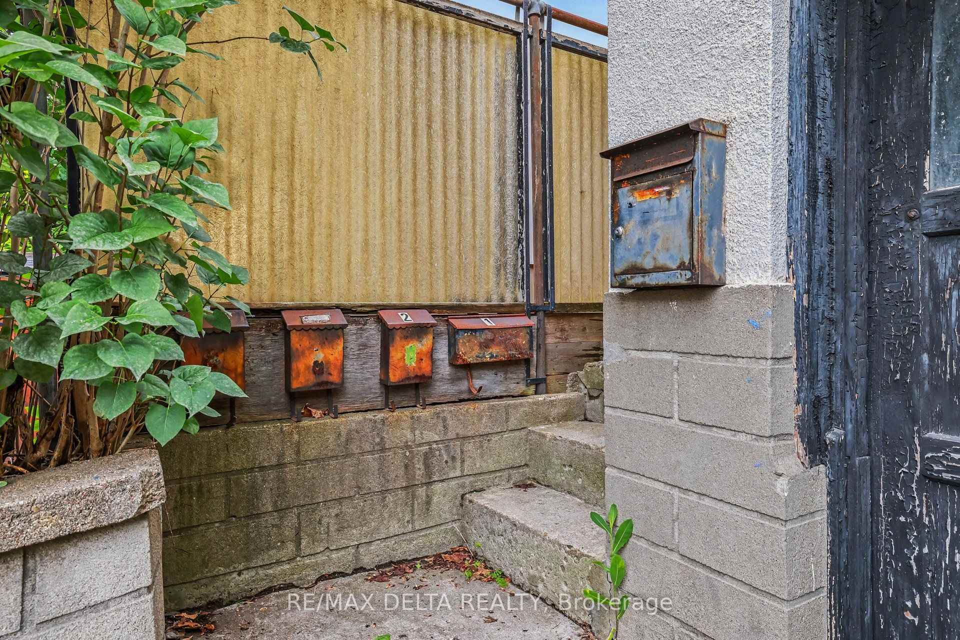 Photo 37 of 831 Montreal Road, Ottawa, CFB Rockcliffe and Area — HOMEH