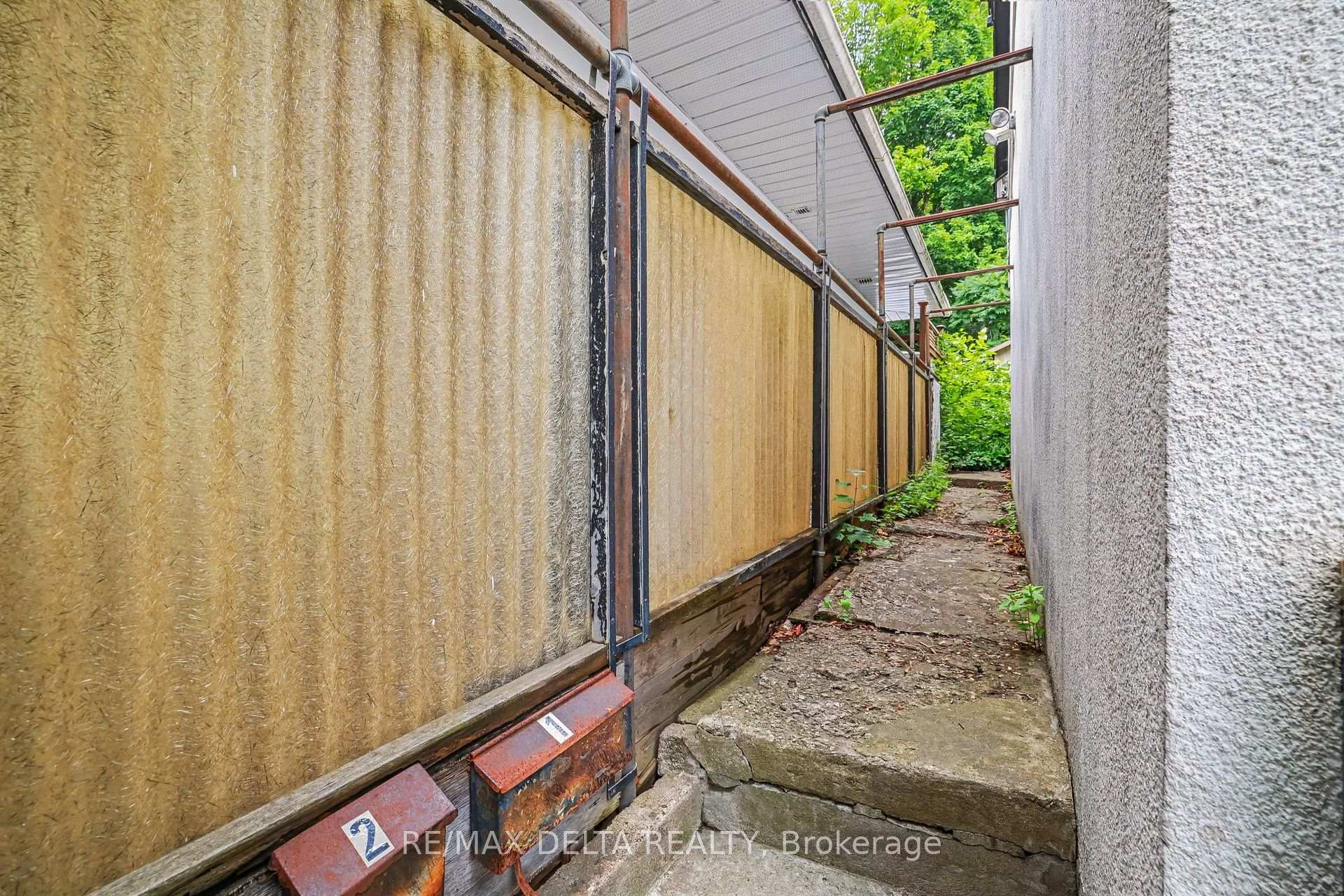 Photo 39 of 831 Montreal Road, Ottawa, CFB Rockcliffe and Area — HOMEH