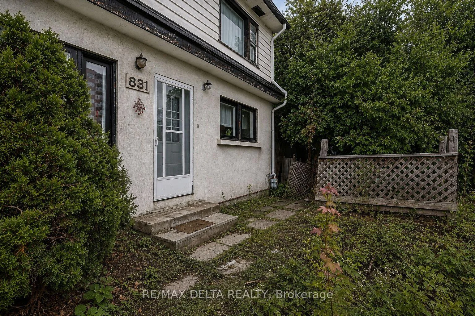Photo 6 of 831 Montreal Road, Ottawa, CFB Rockcliffe and Area — HOMEH