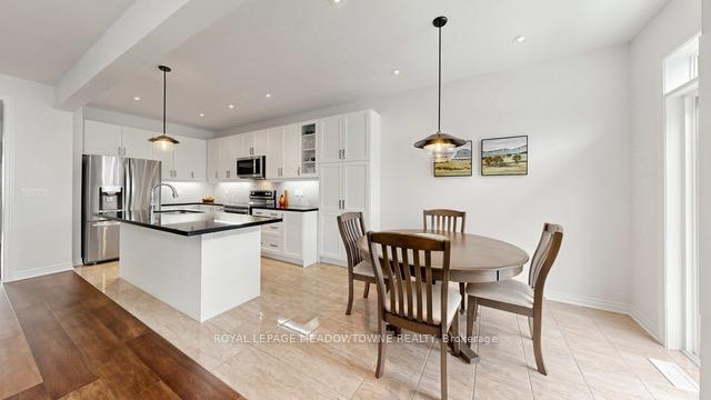 Photo 9 of 126 Bridlewood Boulevard, Whitby, Rolling Acres — HOMEH