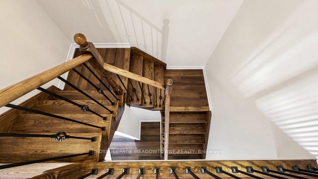 Photo 14 of 126 Bridlewood Boulevard, Whitby, Rolling Acres — HOMEH