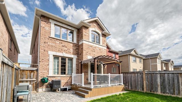 Photo 37 of 126 Bridlewood Boulevard, Whitby, Rolling Acres — HOMEH