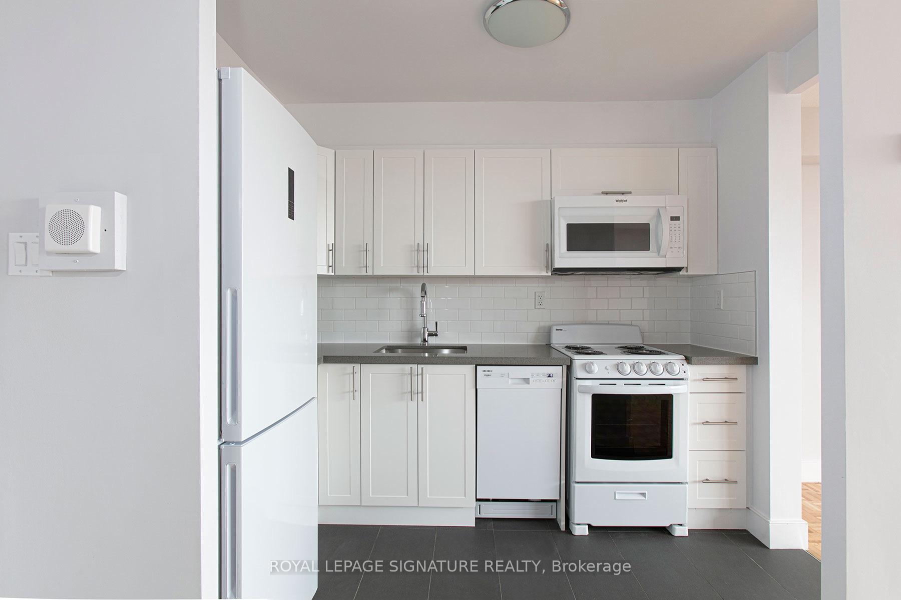 Photo 2 of Unit 815, 666 Spadina Avenue, Toronto, University — HOMEH