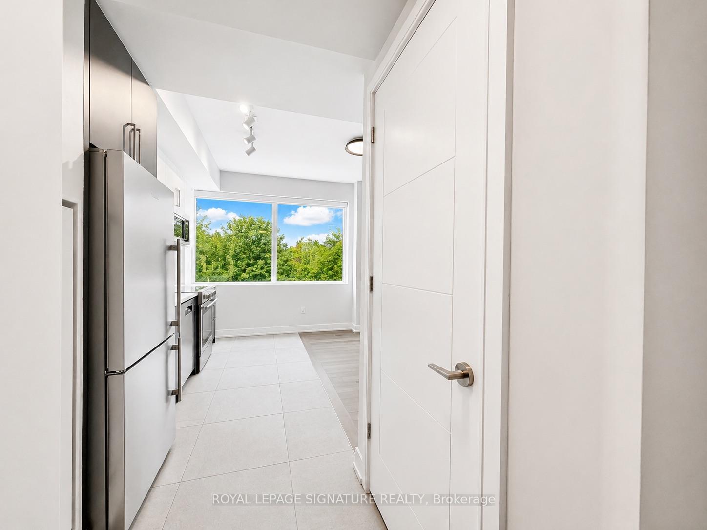 Photo 7 of Unit 204, 664 Spadina Avenue, Toronto, University — HOMEH