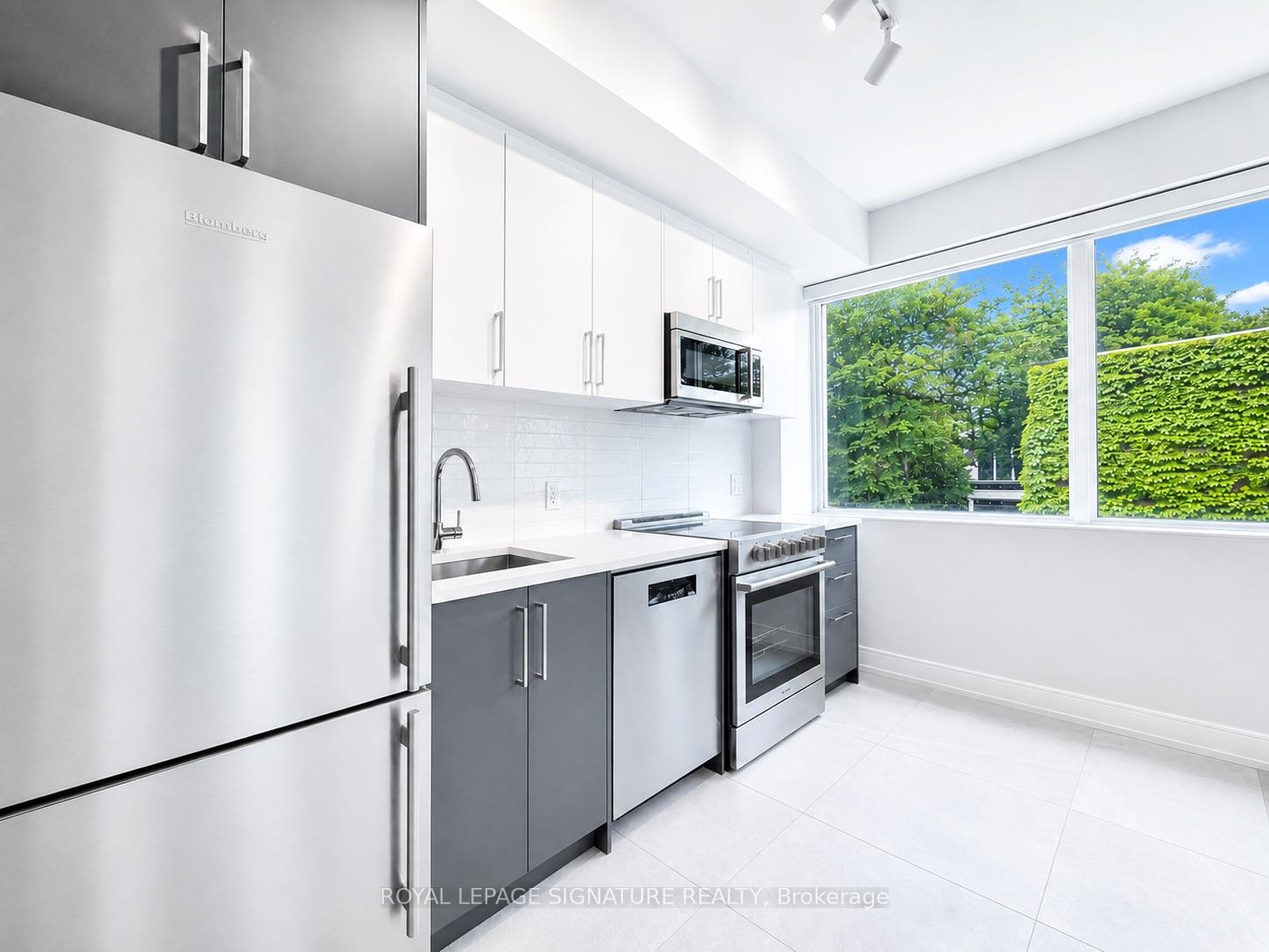 Photo 8 of Unit 204, 664 Spadina Avenue, Toronto, University — HOMEH