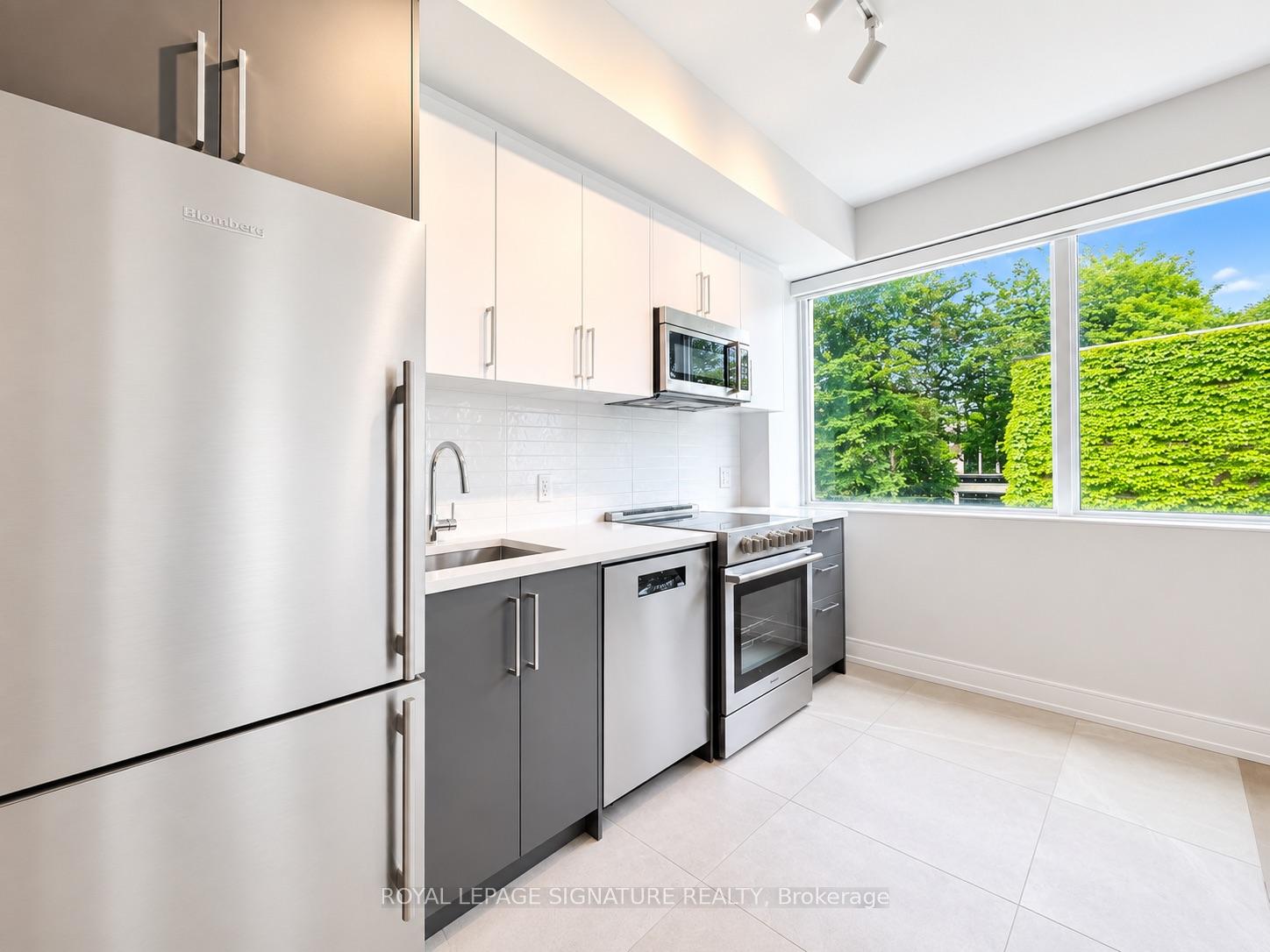 Photo 13 of Unit 204, 664 Spadina Avenue, Toronto, University — HOMEH