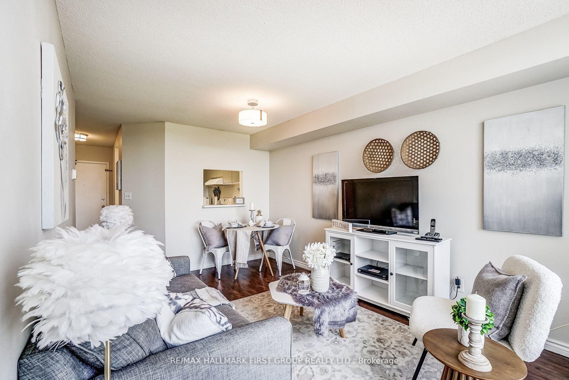 Photo 11 of Unit 501, 711 Rossland Road, Whitby, Pringle Creek — HOMEH