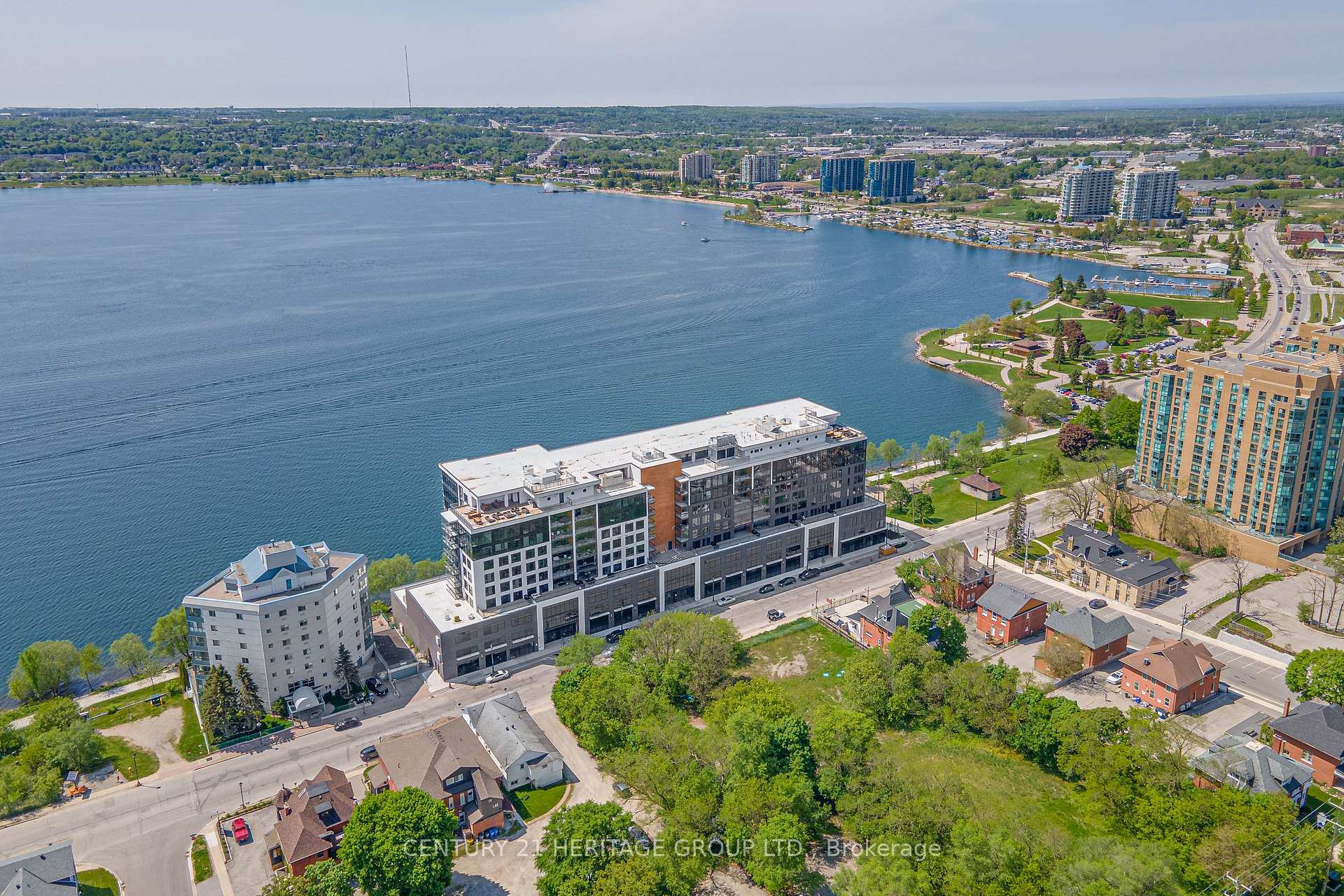 Photo 2 of Unit 922, 185 Dunlop Street E, Barrie, North Shore — HOMEH