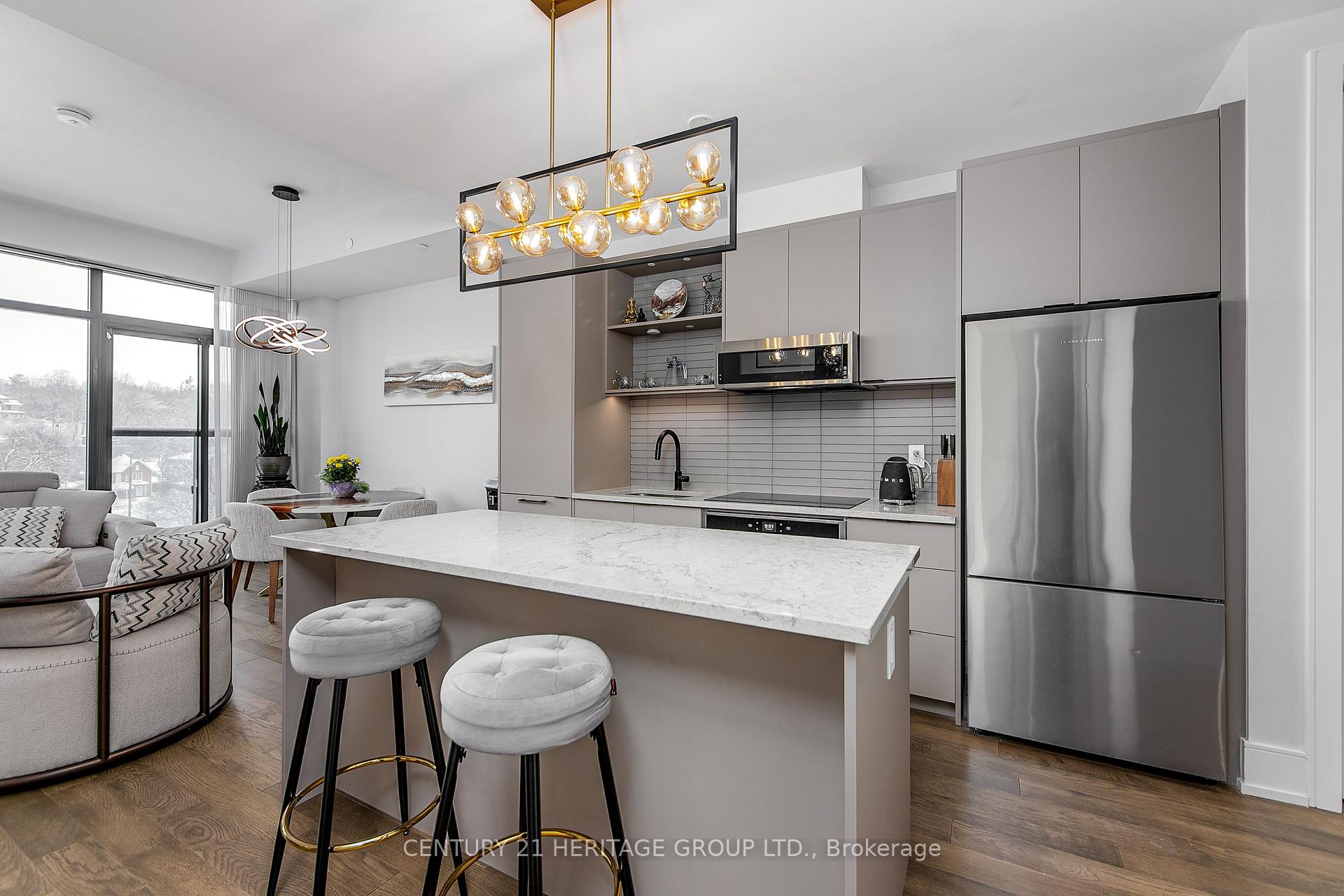 Photo 10 of Unit 922, 185 Dunlop Street E, Barrie, North Shore — HOMEH