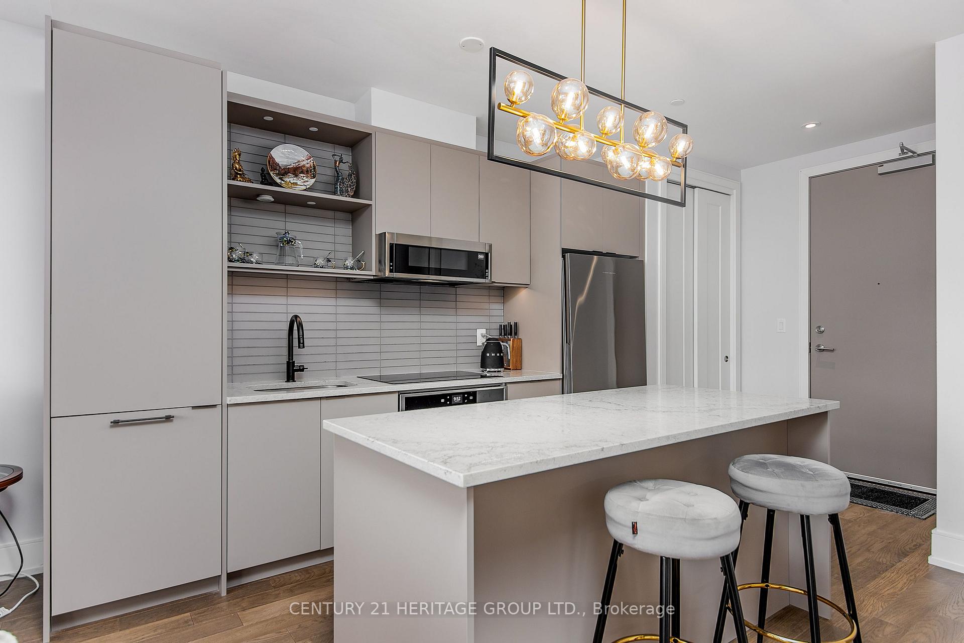 Photo 11 of Unit 922, 185 Dunlop Street E, Barrie, North Shore — HOMEH