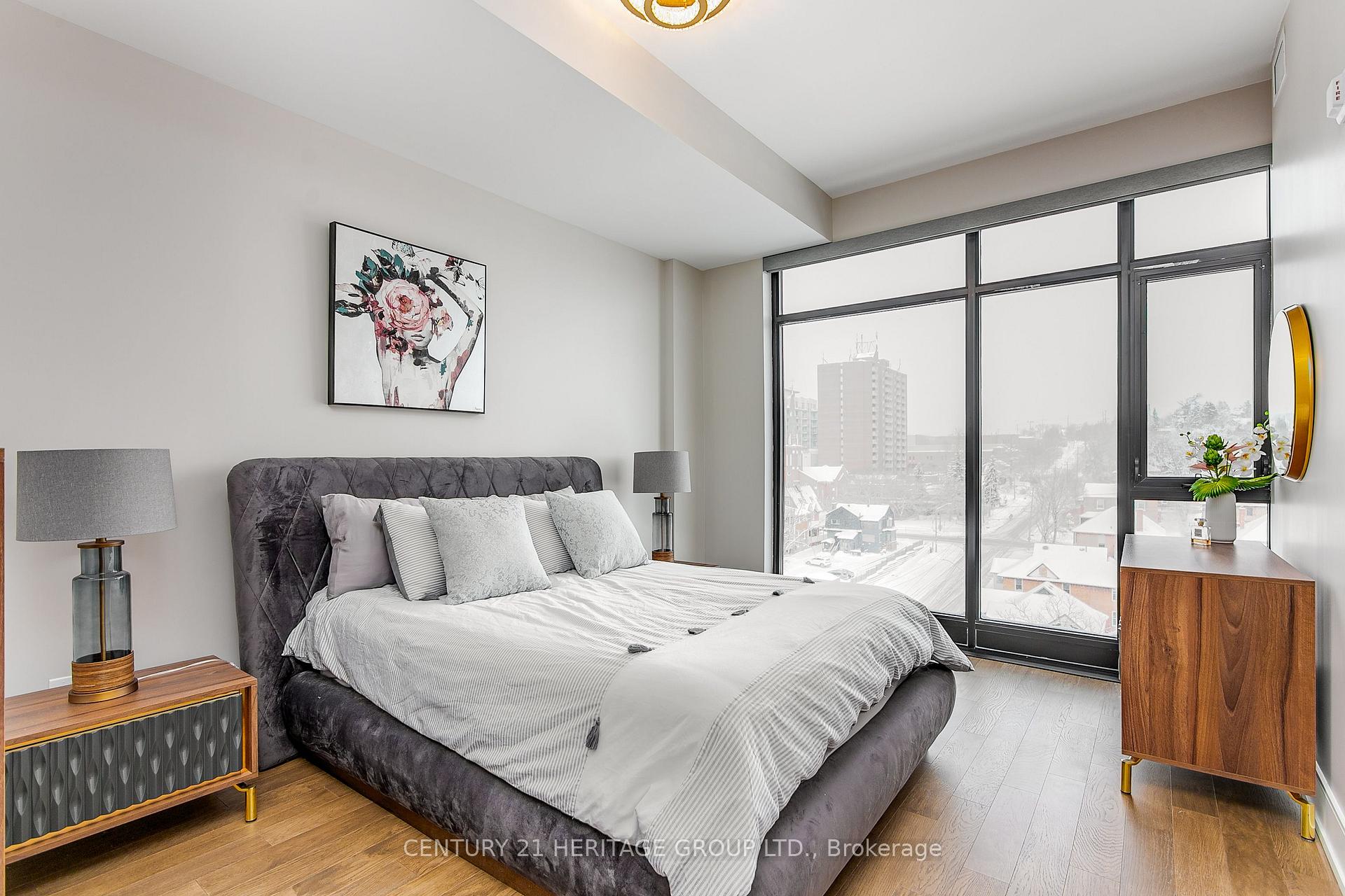Photo 18 of Unit 922, 185 Dunlop Street E, Barrie, North Shore — HOMEH