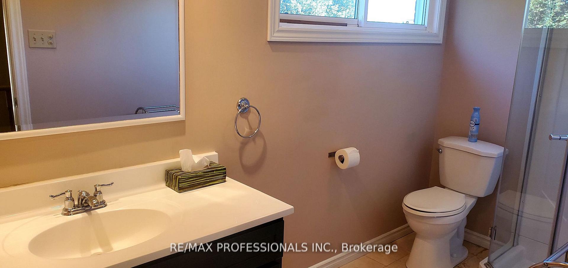 Photo 21 of 2545 Addingham Crescent, Oakville, Clearview — HOMEH