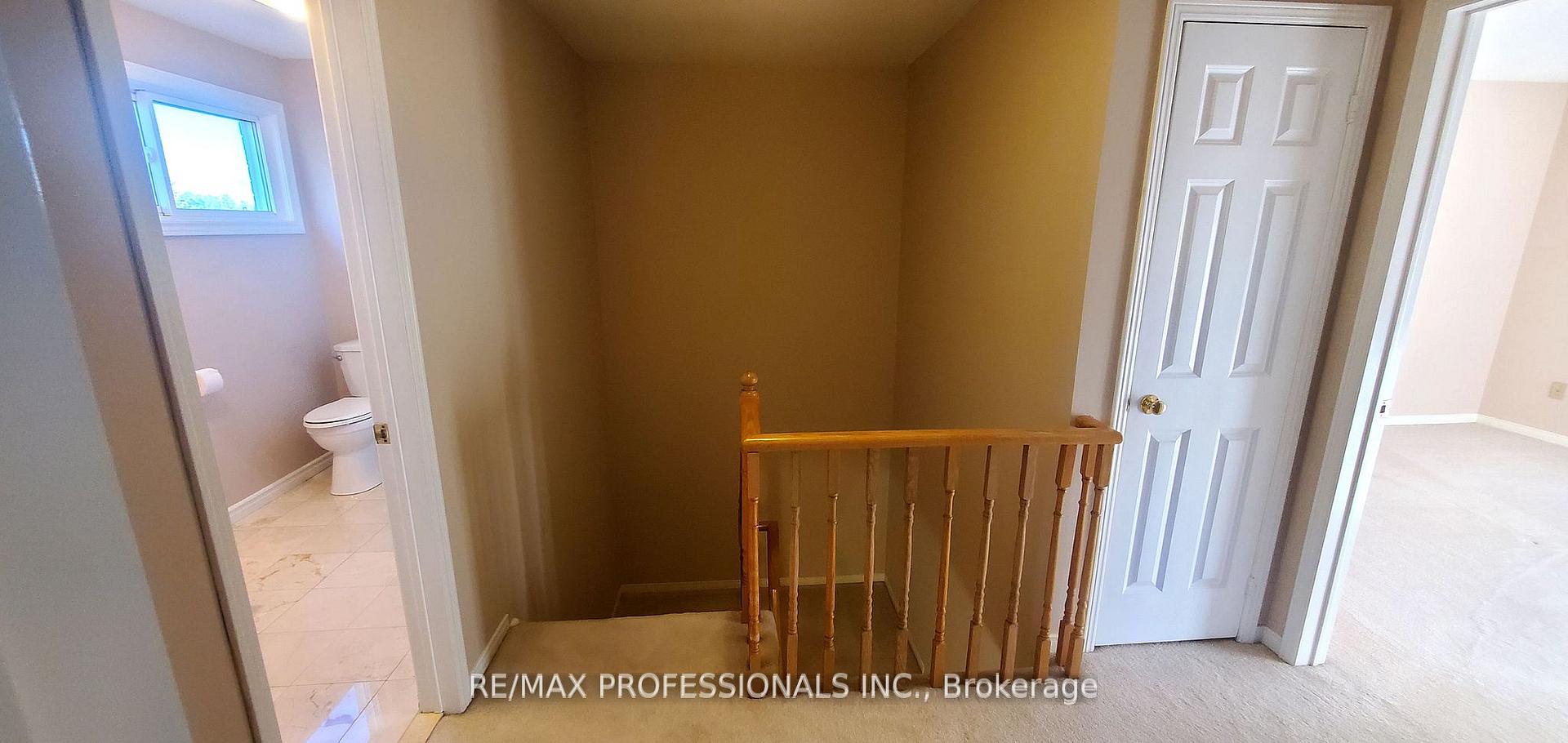 Photo 23 of 2545 Addingham Crescent, Oakville, Clearview — HOMEH