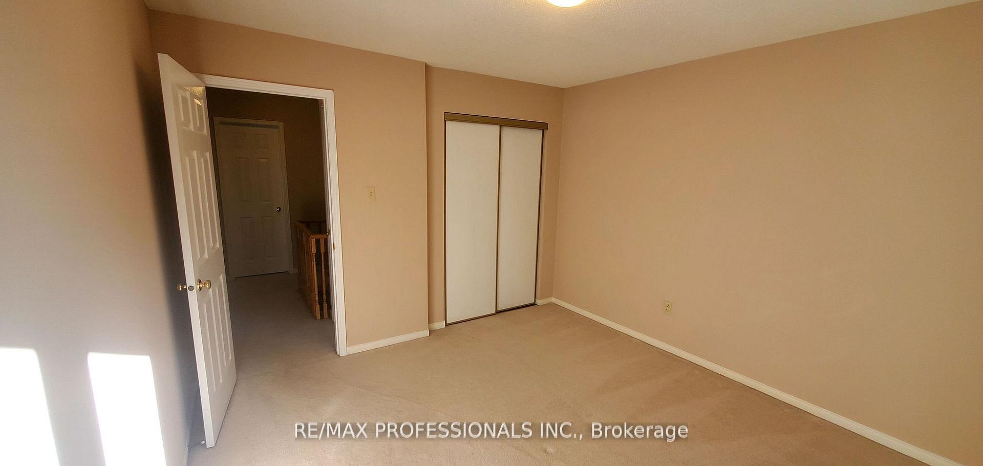 Photo 25 of 2545 Addingham Crescent, Oakville, Clearview — HOMEH