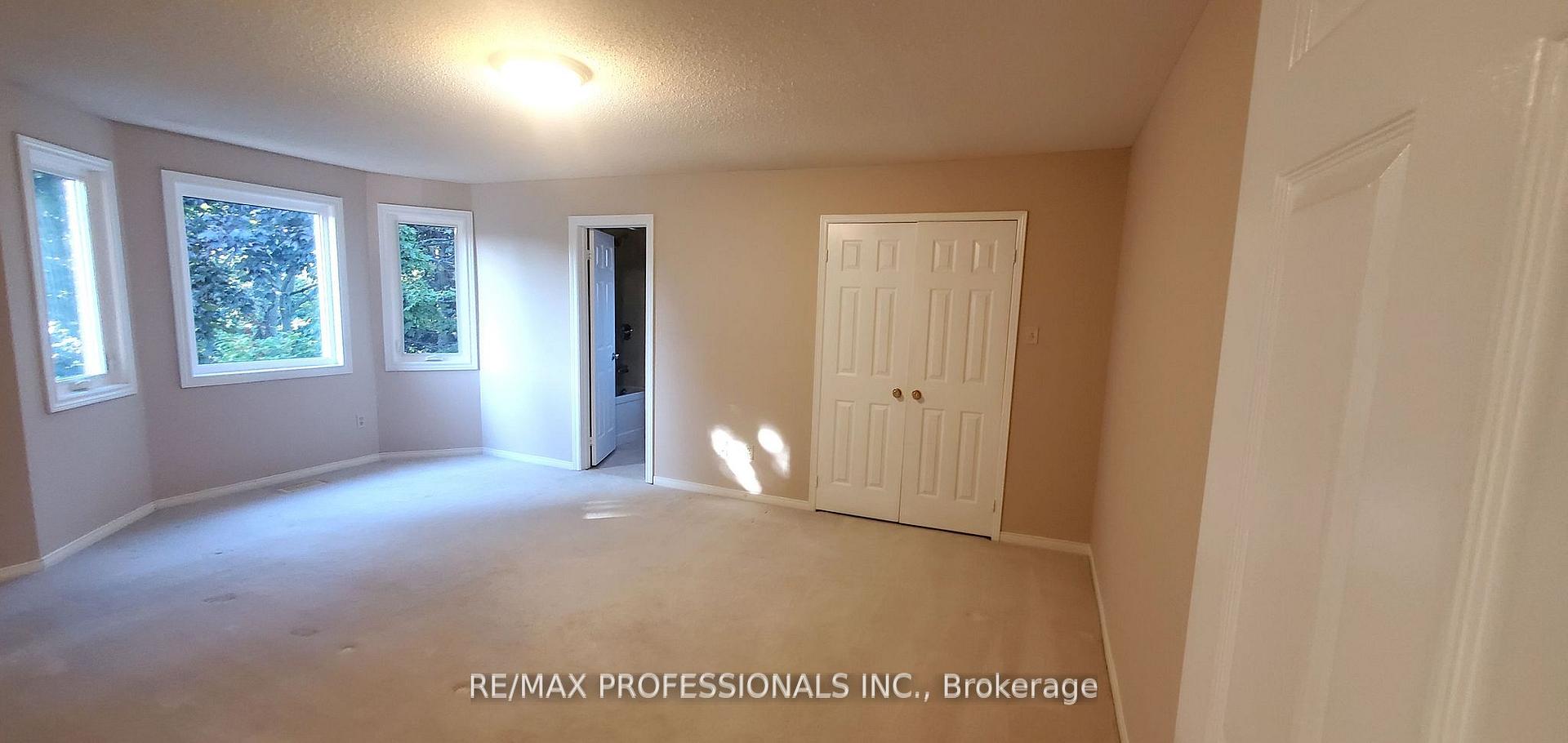 Photo 28 of 2545 Addingham Crescent, Oakville, Clearview — HOMEH