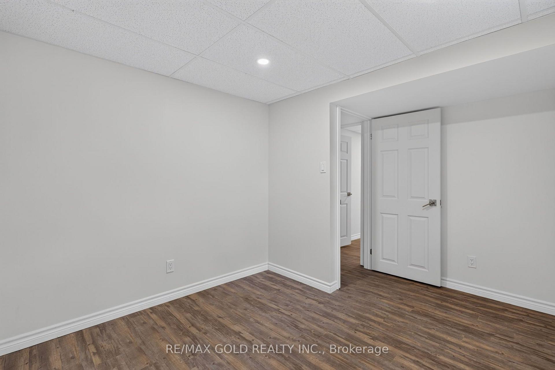Photo 35 of 26 Deerfield Crescent, Brampton, Southgate — HOMEH