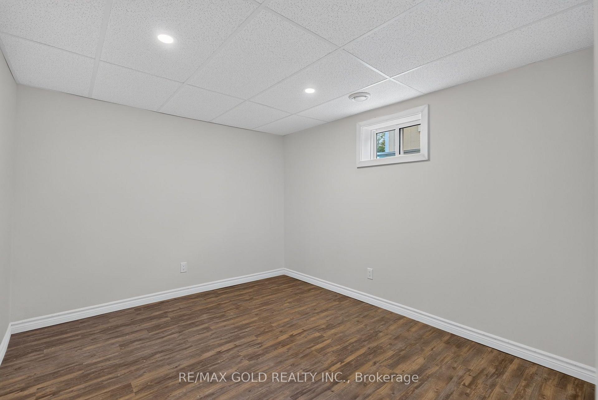 Photo 36 of 26 Deerfield Crescent, Brampton, Southgate — HOMEH
