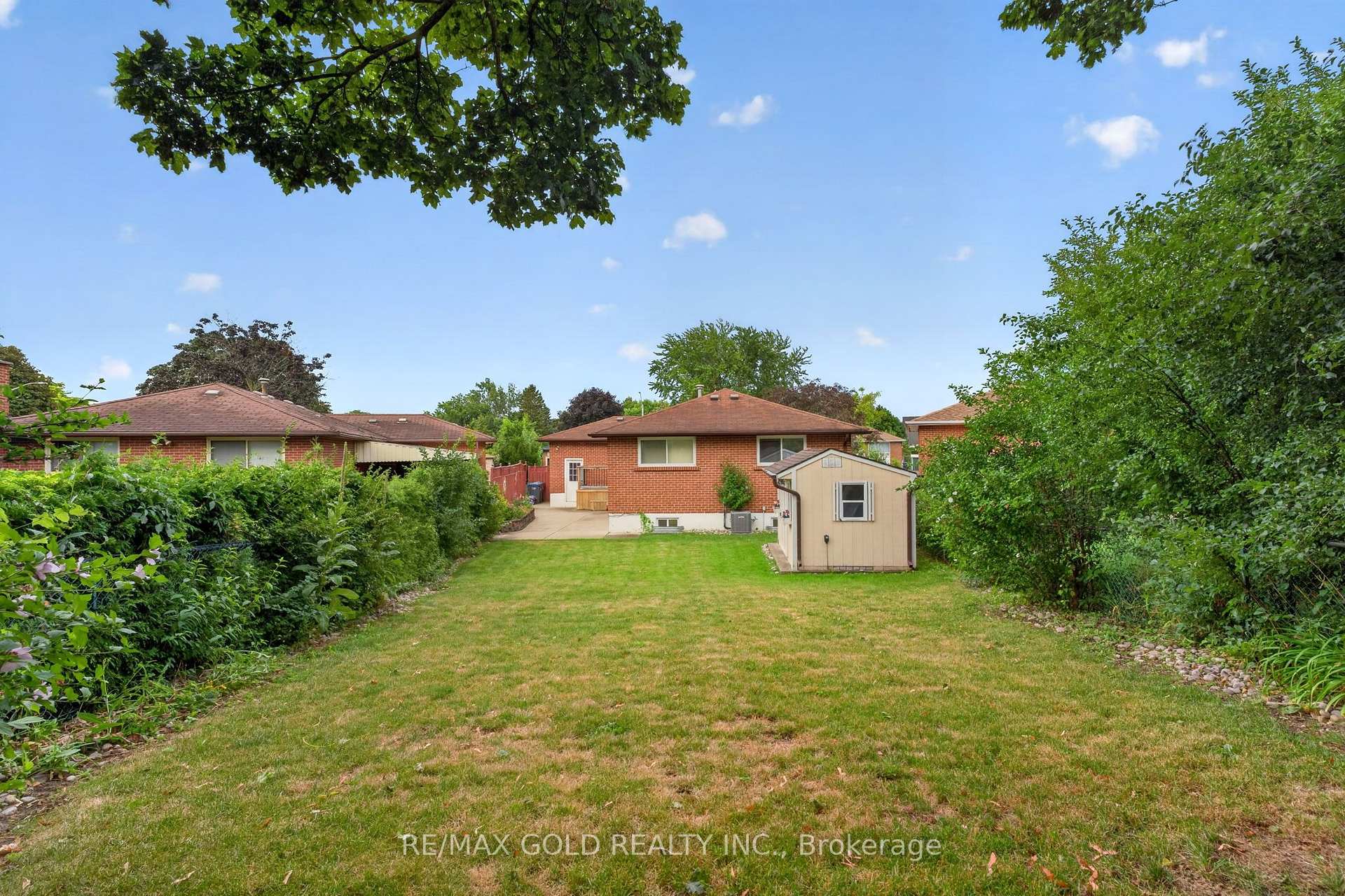 Photo 42 of 26 Deerfield Crescent, Brampton, Southgate — HOMEH