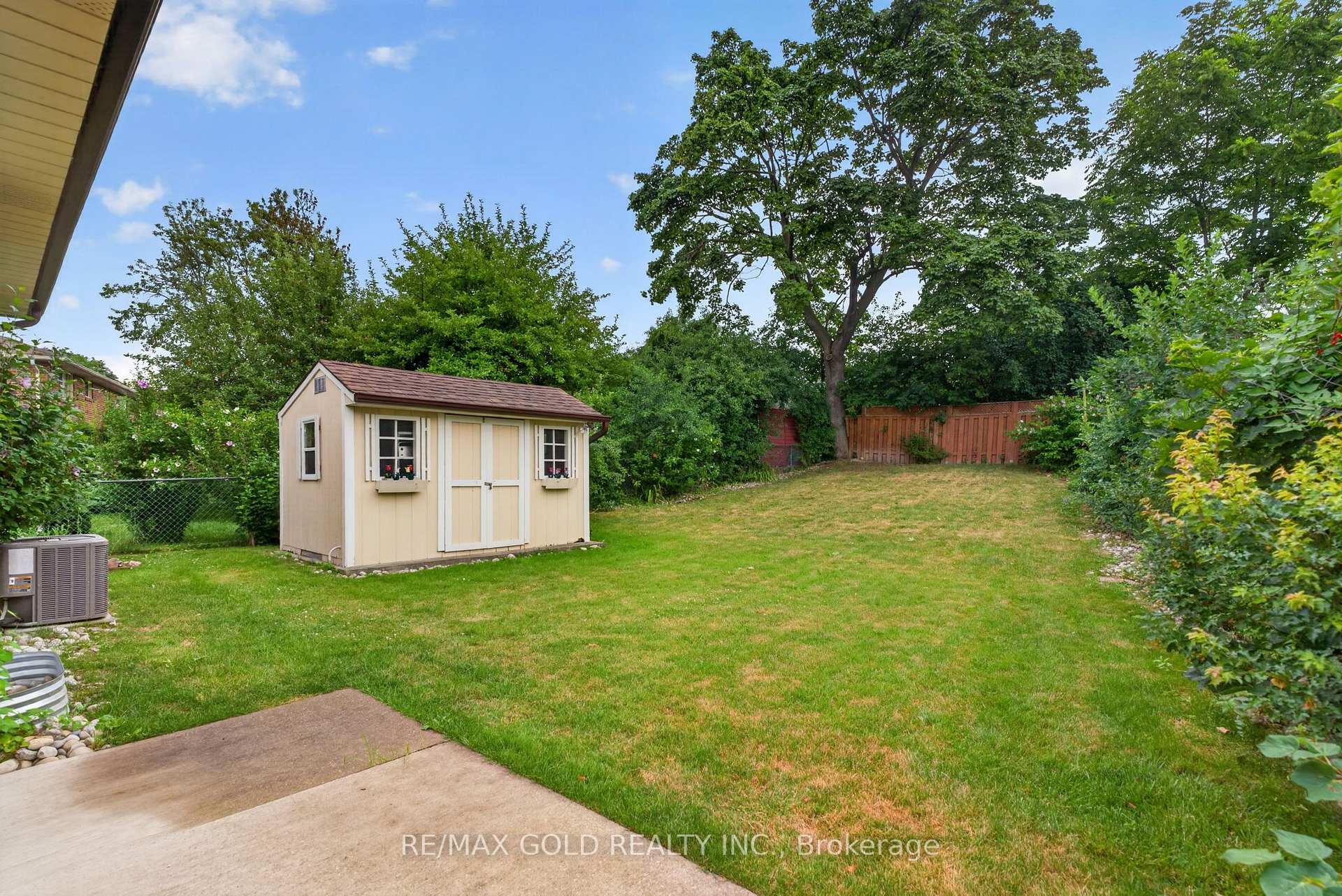 Photo 43 of 26 Deerfield Crescent, Brampton, Southgate — HOMEH