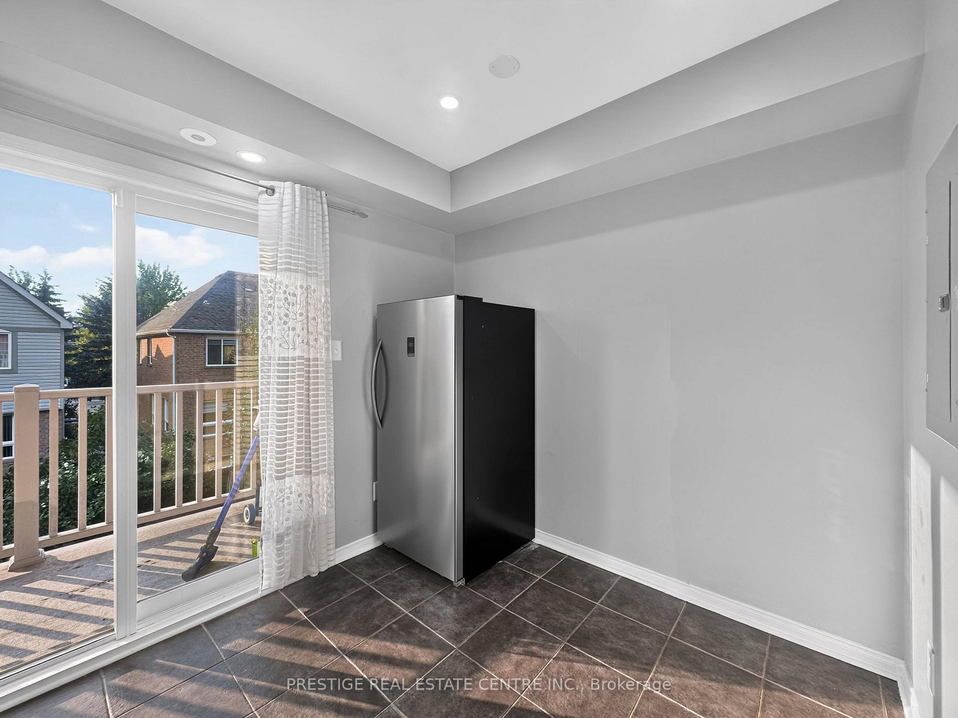 Photo 11 of 5050 Intrepid Drive, Mississauga, Churchill Meadows — HOMEH