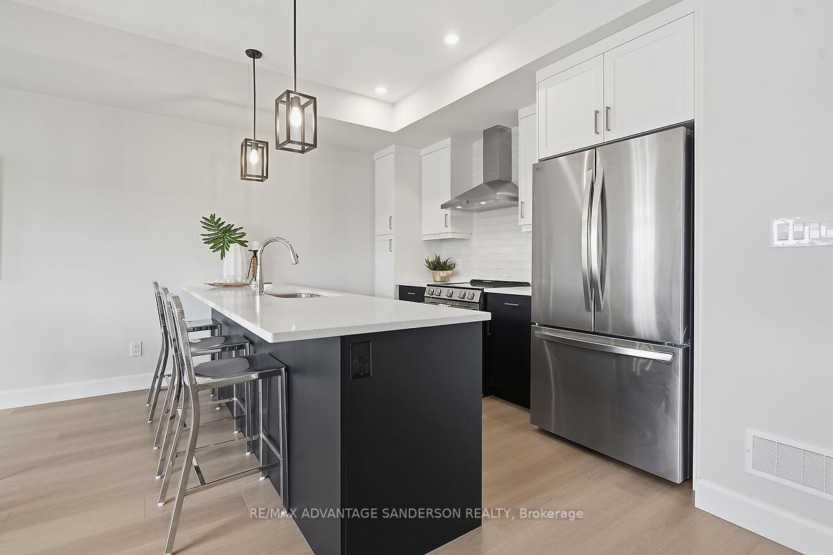 Photo 17 of 161 Bowman Drive, Middlesex Centre, Ilderton — HOMEH