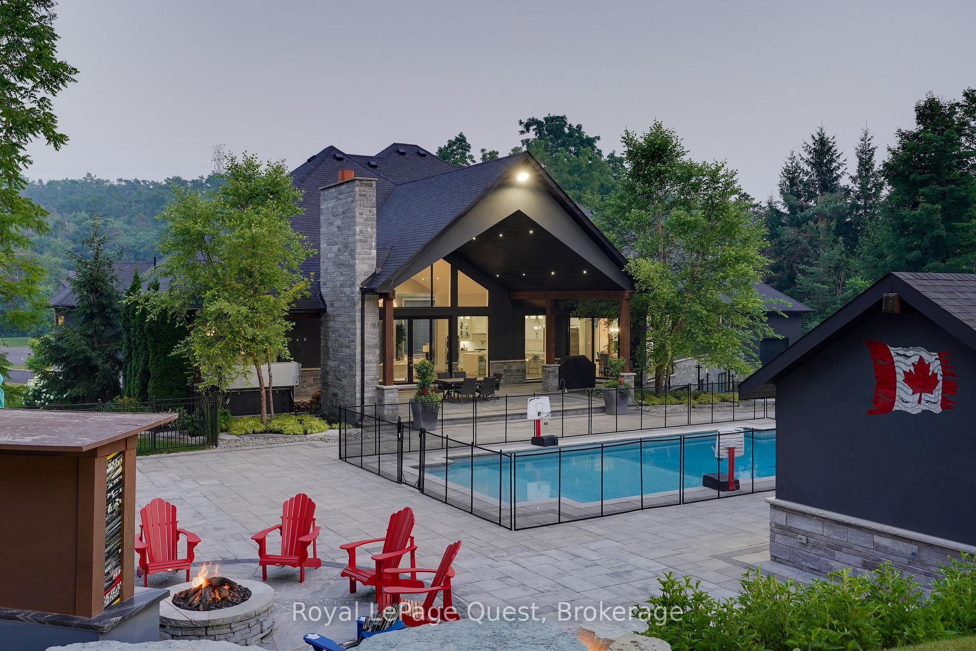 Photo 5 of 8 Midves Court, Springwater, Midhurst — HOMEH