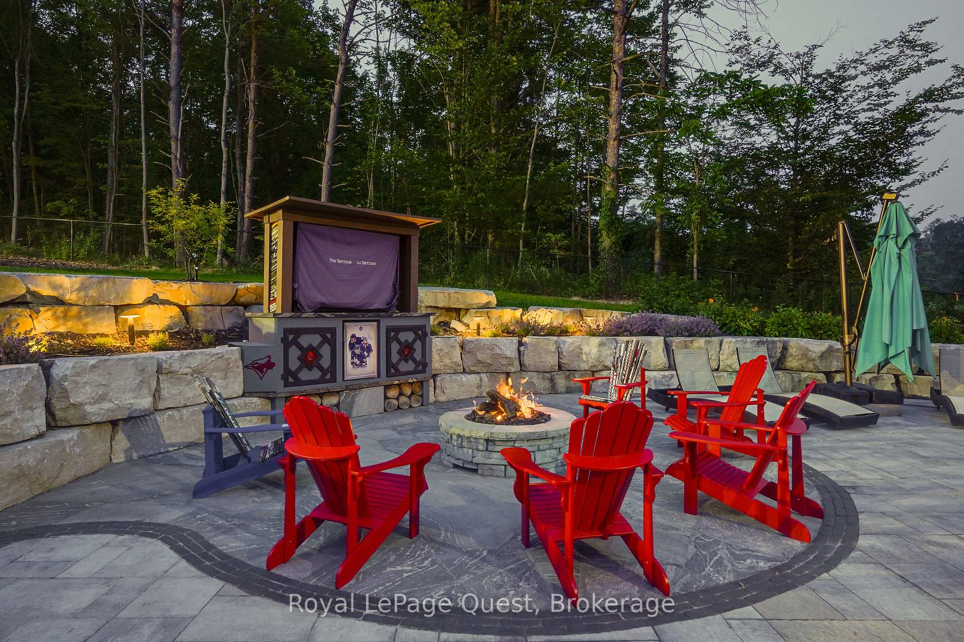 Photo 6 of 8 Midves Court, Springwater, Midhurst — HOMEH