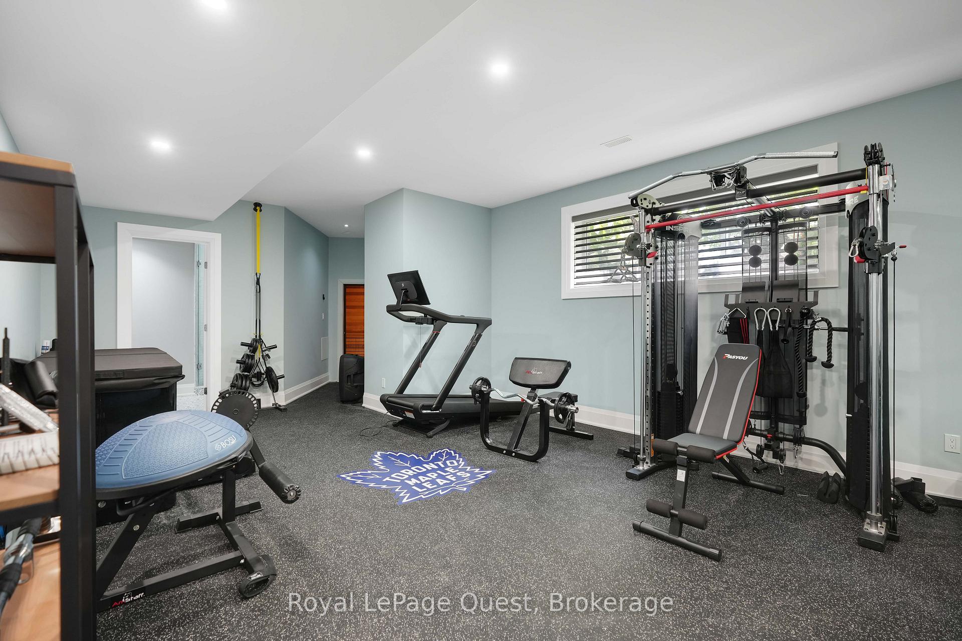 Photo 44 of 8 Midves Court, Springwater, Midhurst — HOMEH