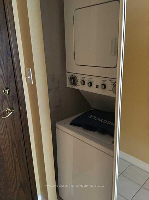 Photo 16 of Unit 809, 1276 Maple Crossing Boulevard, Burlington, Brant — HOMEH