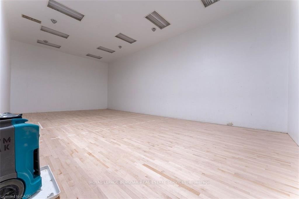 Photo 21 of Unit 809, 1276 Maple Crossing Boulevard, Burlington, Brant — HOMEH