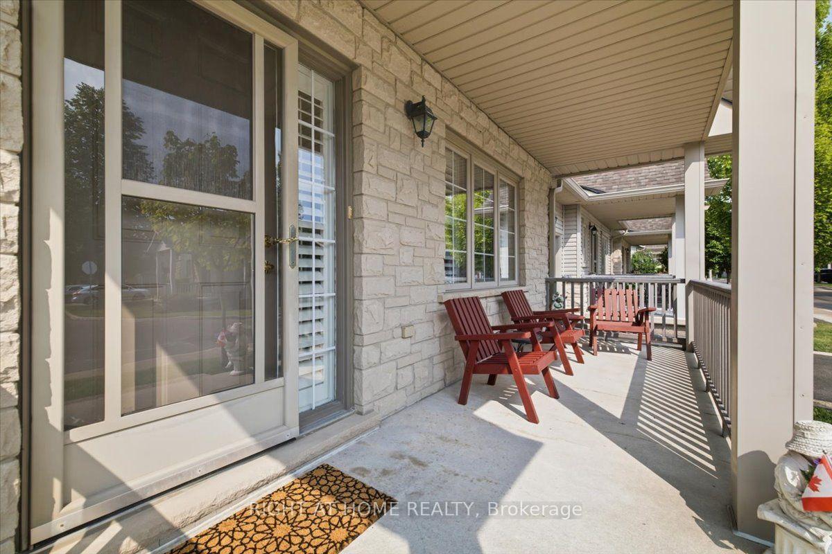Photo 4 of Unit 13, 34 Southbrook Drive, Hamilton, Binbrook — HOMEH