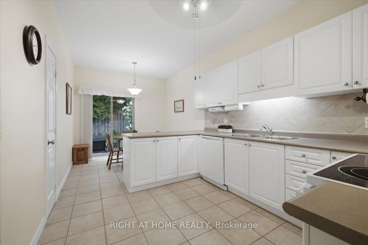 Photo 13 of Unit 13, 34 Southbrook Drive, Hamilton, Binbrook — HOMEH