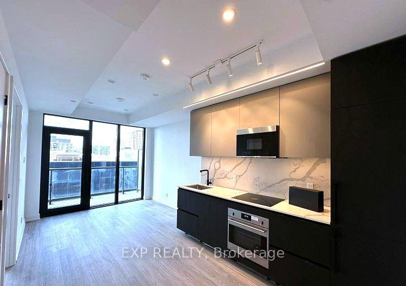 Photo 2 of Unit 907, 699 Sheppard Avenue E, North York, Bayview Village — HOMEH
