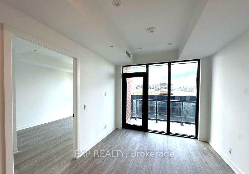 Photo 4 of Unit 907, 699 Sheppard Avenue E, North York, Bayview Village — HOMEH