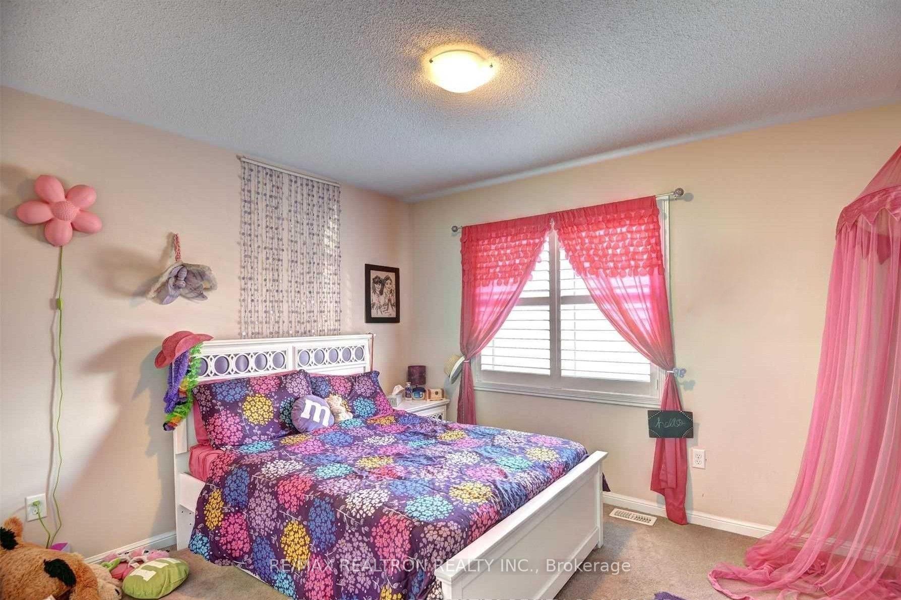 Photo 16 of 2 Clenston Road, Brampton, Northwest Brampton — HOMEH