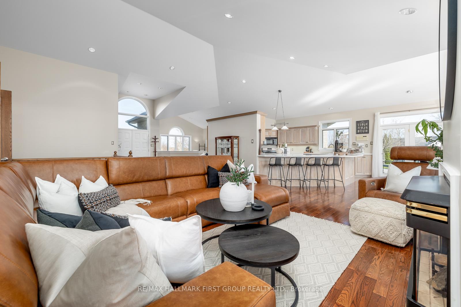 Photo 11 of 7472 Aked Road, Clarington, Rural Clarington — HOMEH